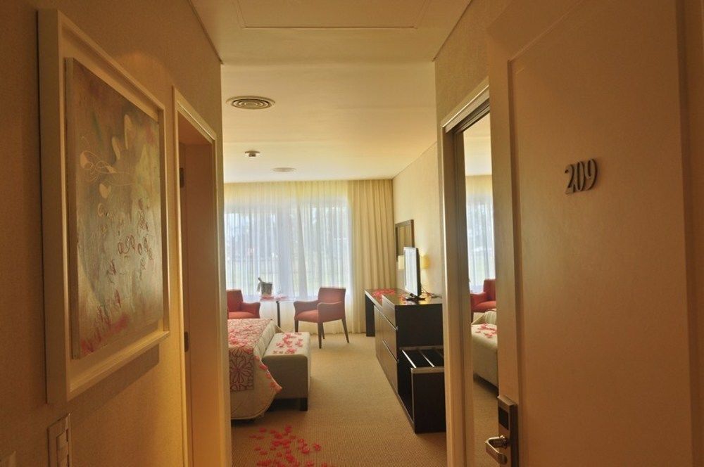 Howard Johnson Hotel Piedras Moras Almafuerte Exterior foto